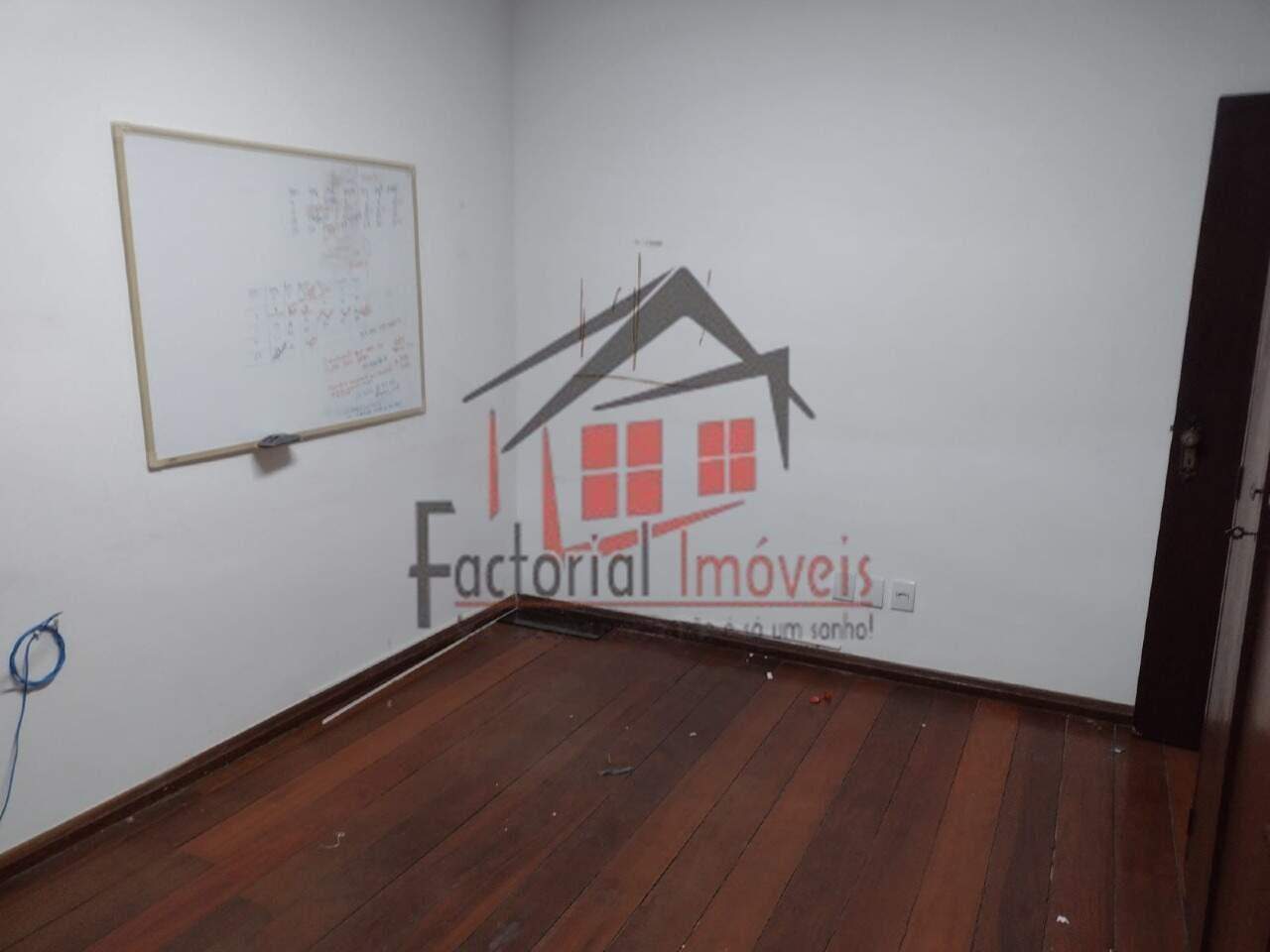 Casa para aluguel no Glória: 