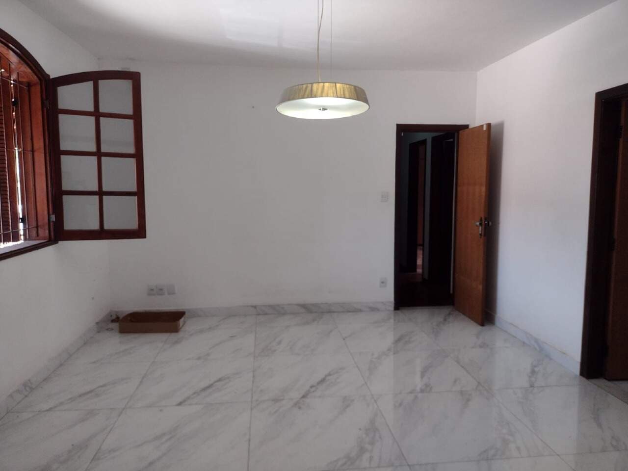 Casa para aluguel no Glória: 