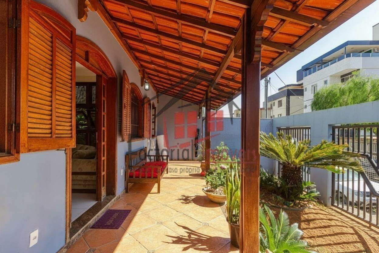 Casa à venda no Castelo: 