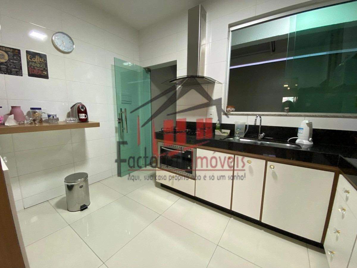 Casa à venda no Santa Terezinha: 