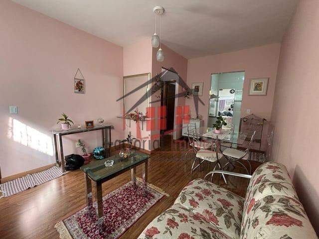 Casa em condomínio à venda no Cabral: 