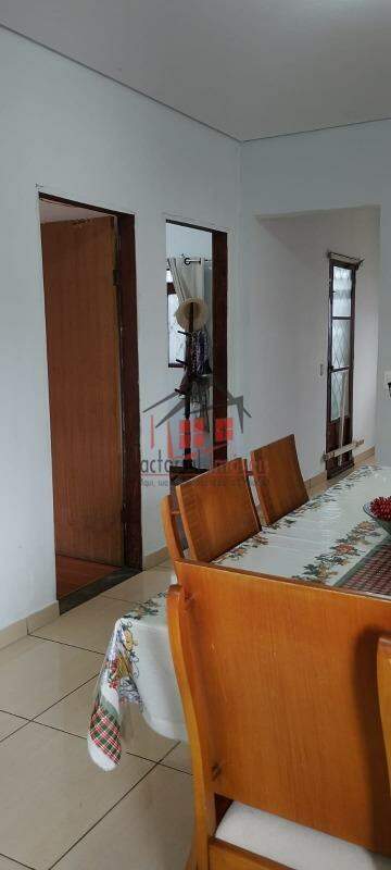 Casa à venda no Serrano: 