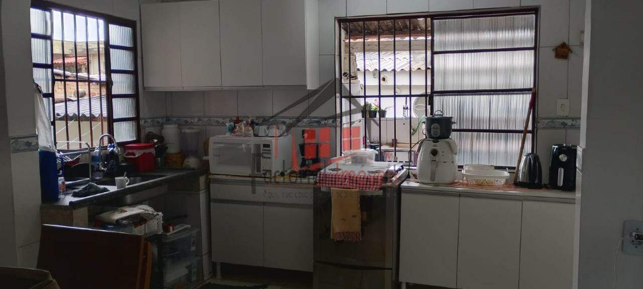 Casa à venda no Serrano: 