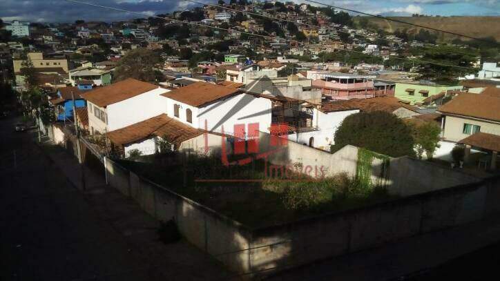 Casa à venda no Coqueiros: 