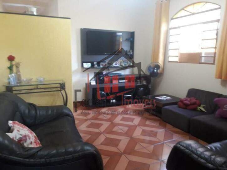 Casa à venda no Trevo: 