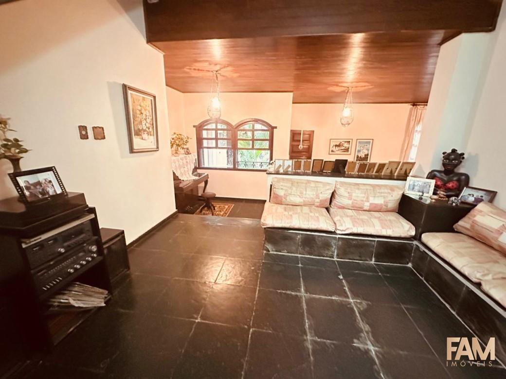Casa à venda no Anchieta: Casa à venda, Anchieta - Belo Horizonte/MG