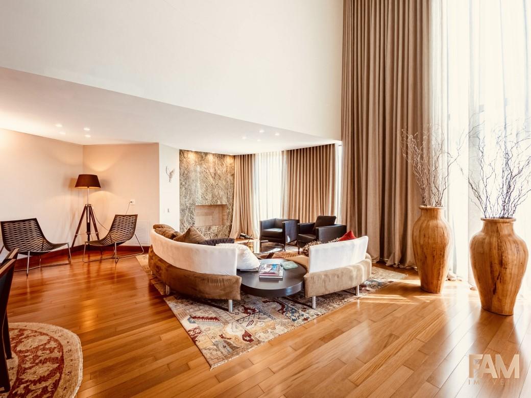 Casa em Condomínio à venda no Alphaville: CASA EM CONDOMINIO à venda, Alphaville - Nova Lima/MG