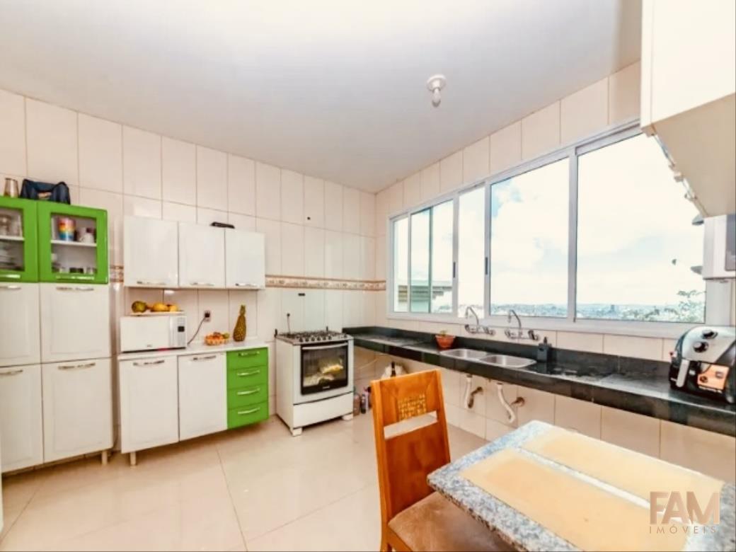 Casa à venda no Estoril: Casa à venda, Estoril - Belo Horizonte/MG