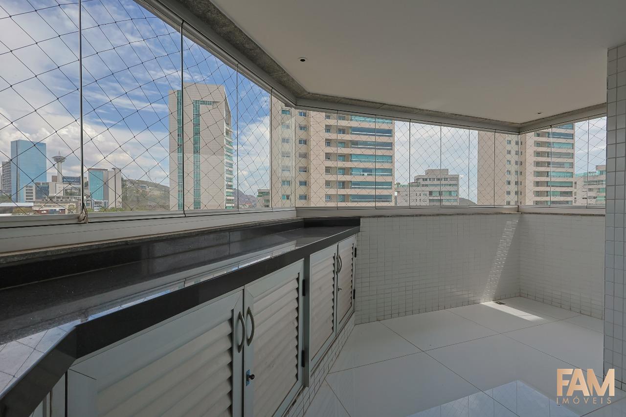 Cobertura à venda no Belvedere: Cobertura à venda, Belvedere - Belo Horizonte/MG