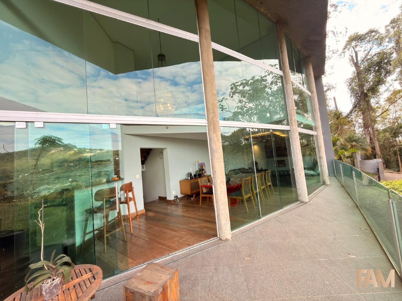 Casa em Condomínio à venda no Condomínio Estância Serrana: CASA EM CONDOMINIO à venda, Condomínio Estância Serrana - Nova Lima/MG