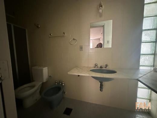 Casa à venda no Sagrada Família: Casa à venda, Sagrada Família - Belo Horizonte/MG