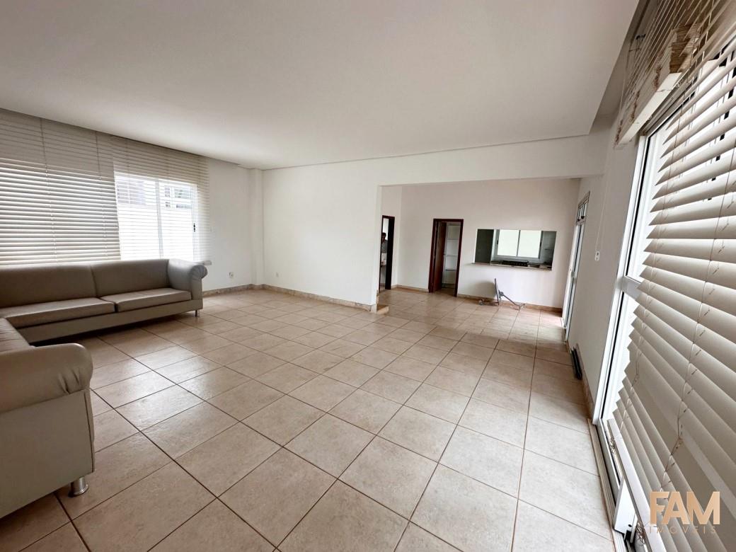 Casa em Condomínio à venda no Alphaville: CASA EM CONDOMINIO à venda, Alphaville - Nova Lima/MG