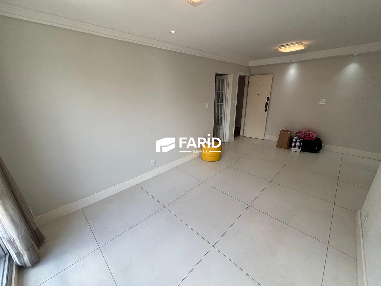 101 | 3 quartos | | 1 vaga: Sala para dois ambientes