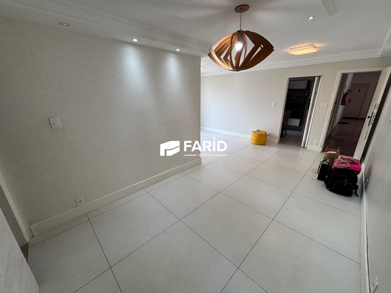 101 | 3 quartos | | 1 vaga: Sala para dois ambientes