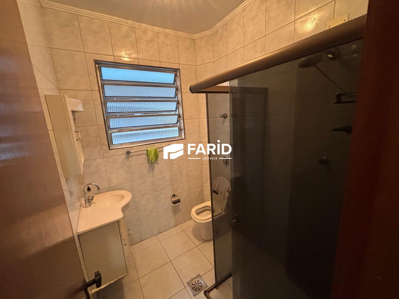 120 | 3 quartos | | 1 vaga: Banheiro social