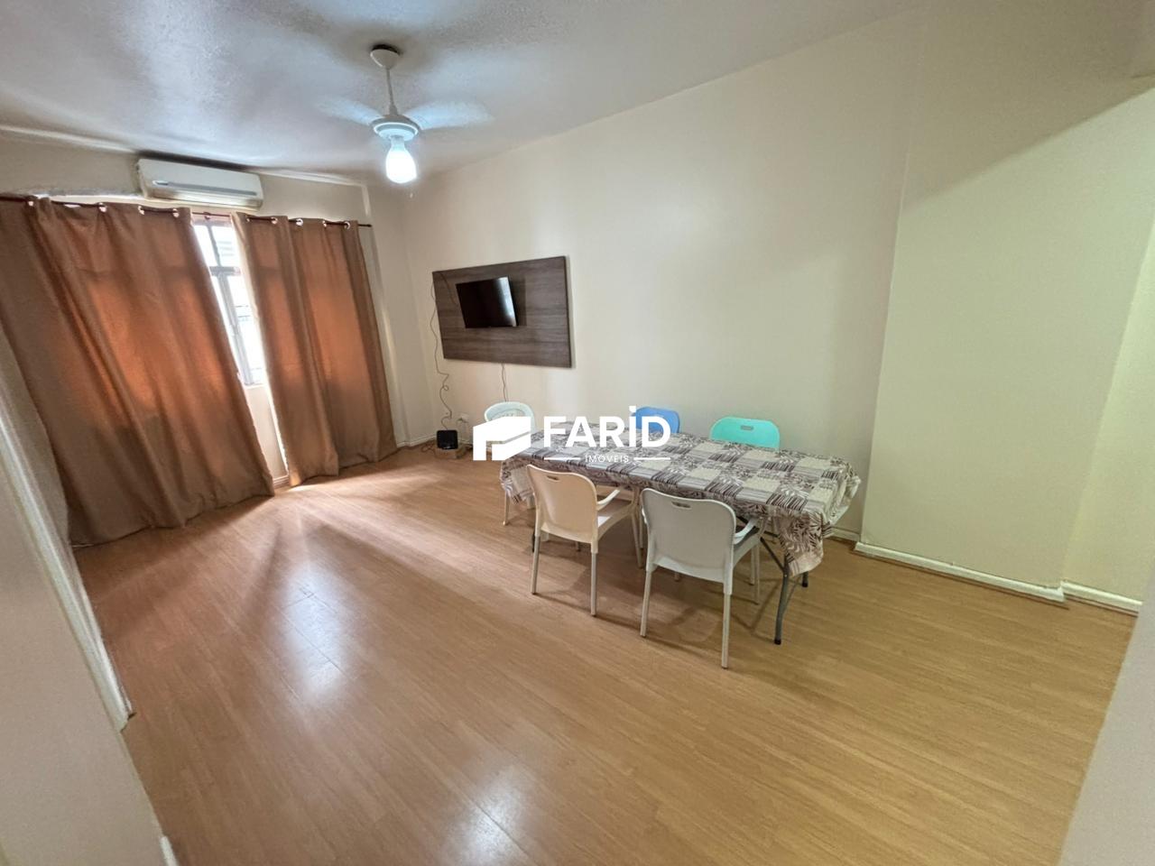 77 | 2 quartos | | 1 vaga: Sala