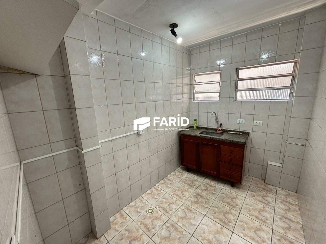 34 | 1 quarto | | 1 vaga: Cozinha