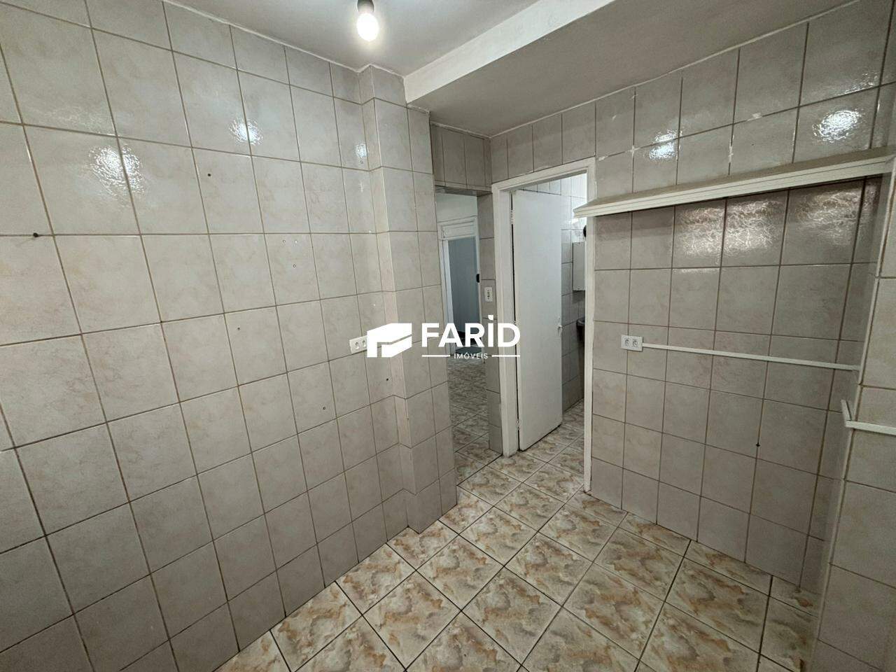 34 | 1 quarto | | 1 vaga: Cozinha