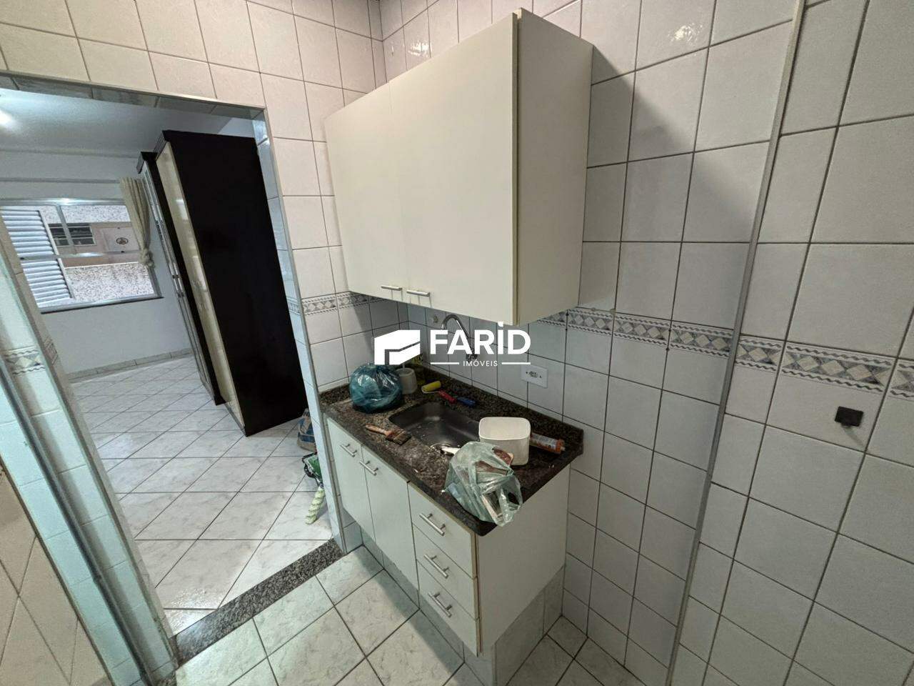 24 | 1 quarto | | 1 vaga: Cozinha