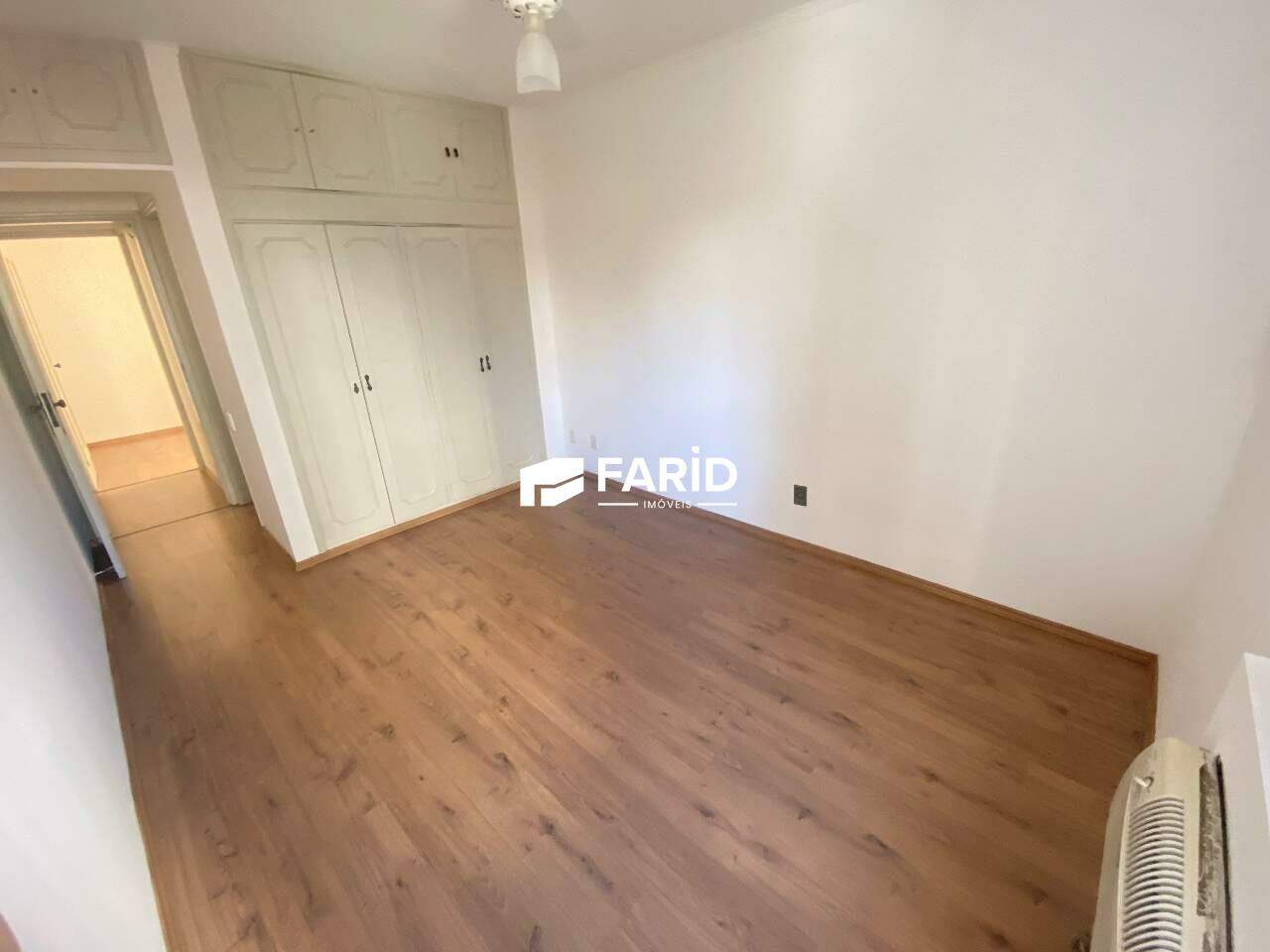 122 | 3 quartos | 1 suíte | 1 vaga: Dormitório 1 (suíte)