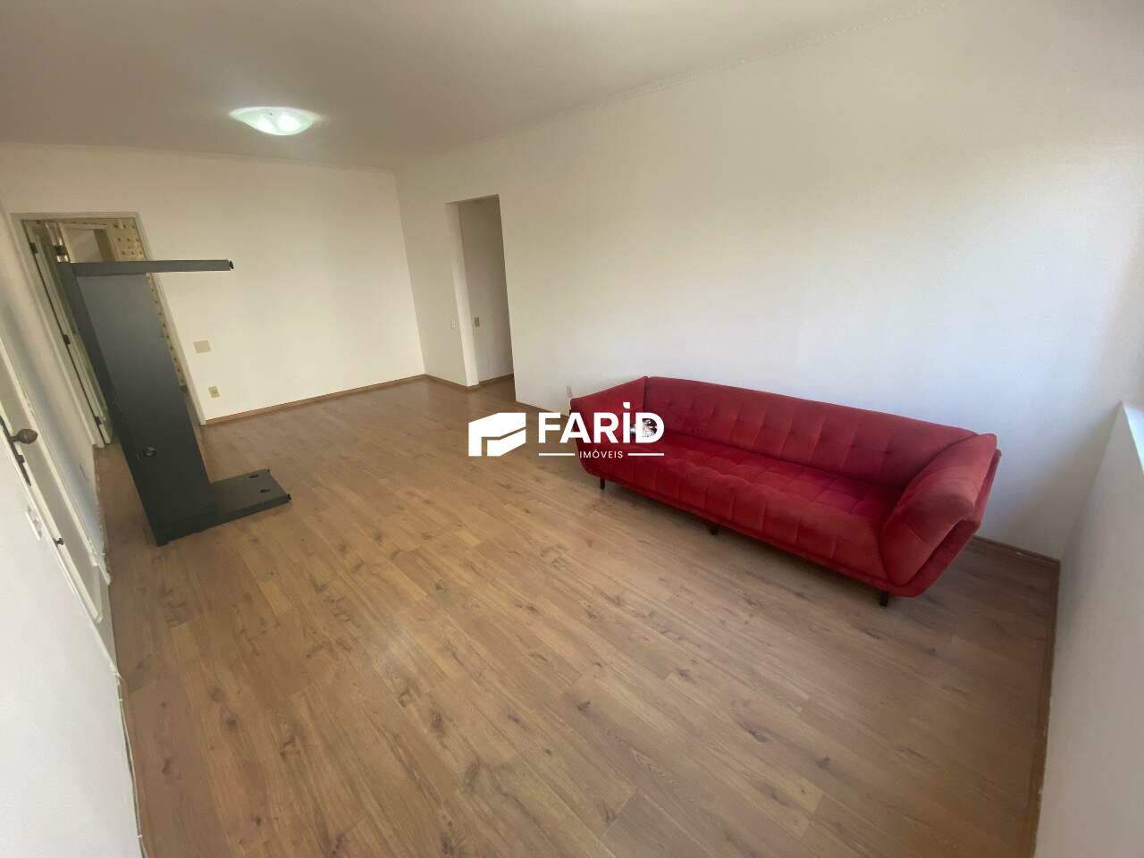 122 | 3 quartos | 1 suíte | 1 vaga: Sala