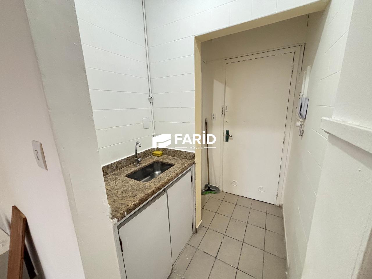 24 | 1 quarto | | 1 vaga: Cozinha