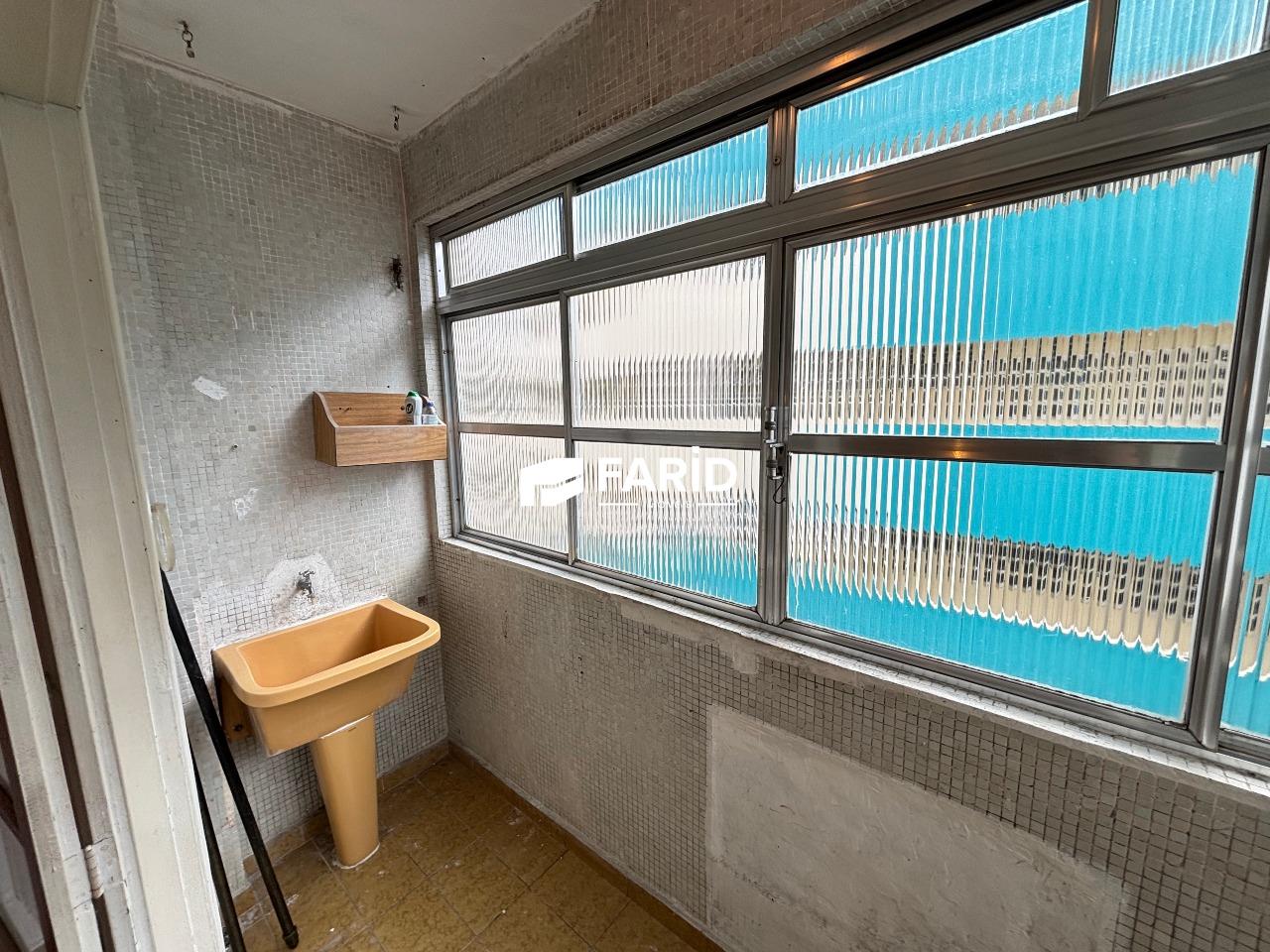 65 | 1 quarto | | 1 vaga: Varanda