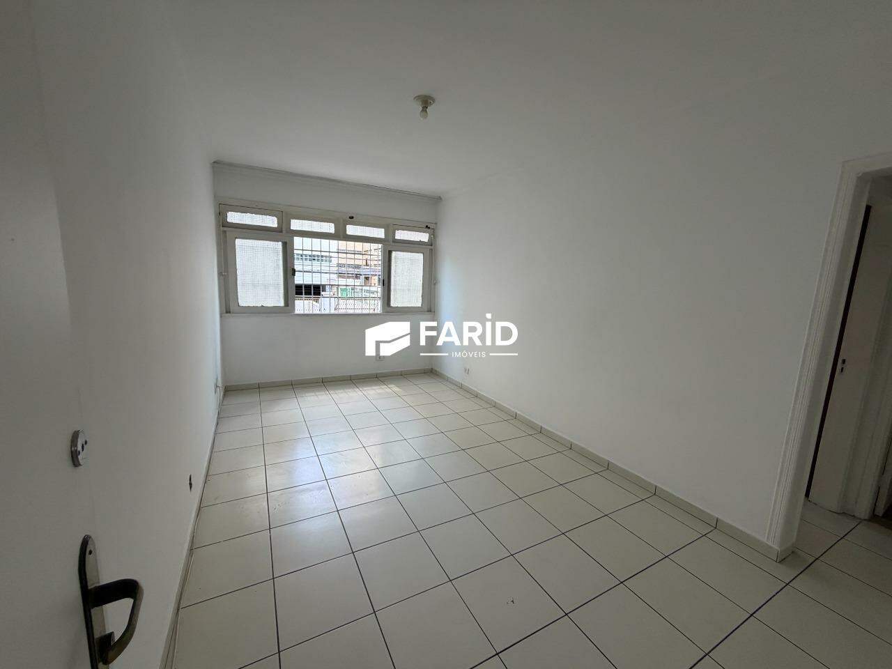 65 | 1 quarto | | 1 vaga: Sala