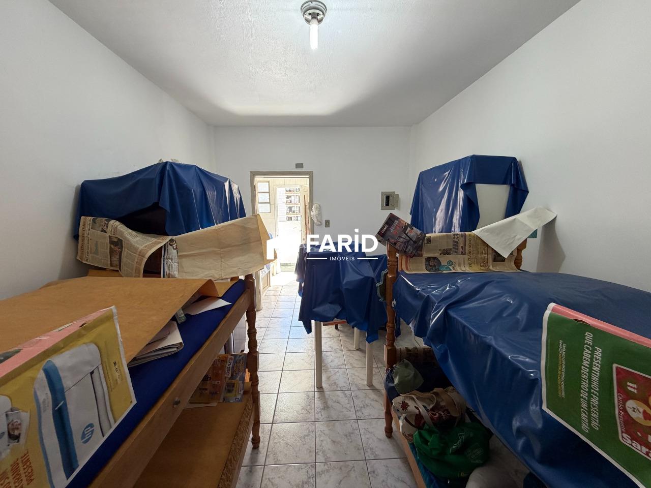 25 | 1 quarto | | 1 vaga: 