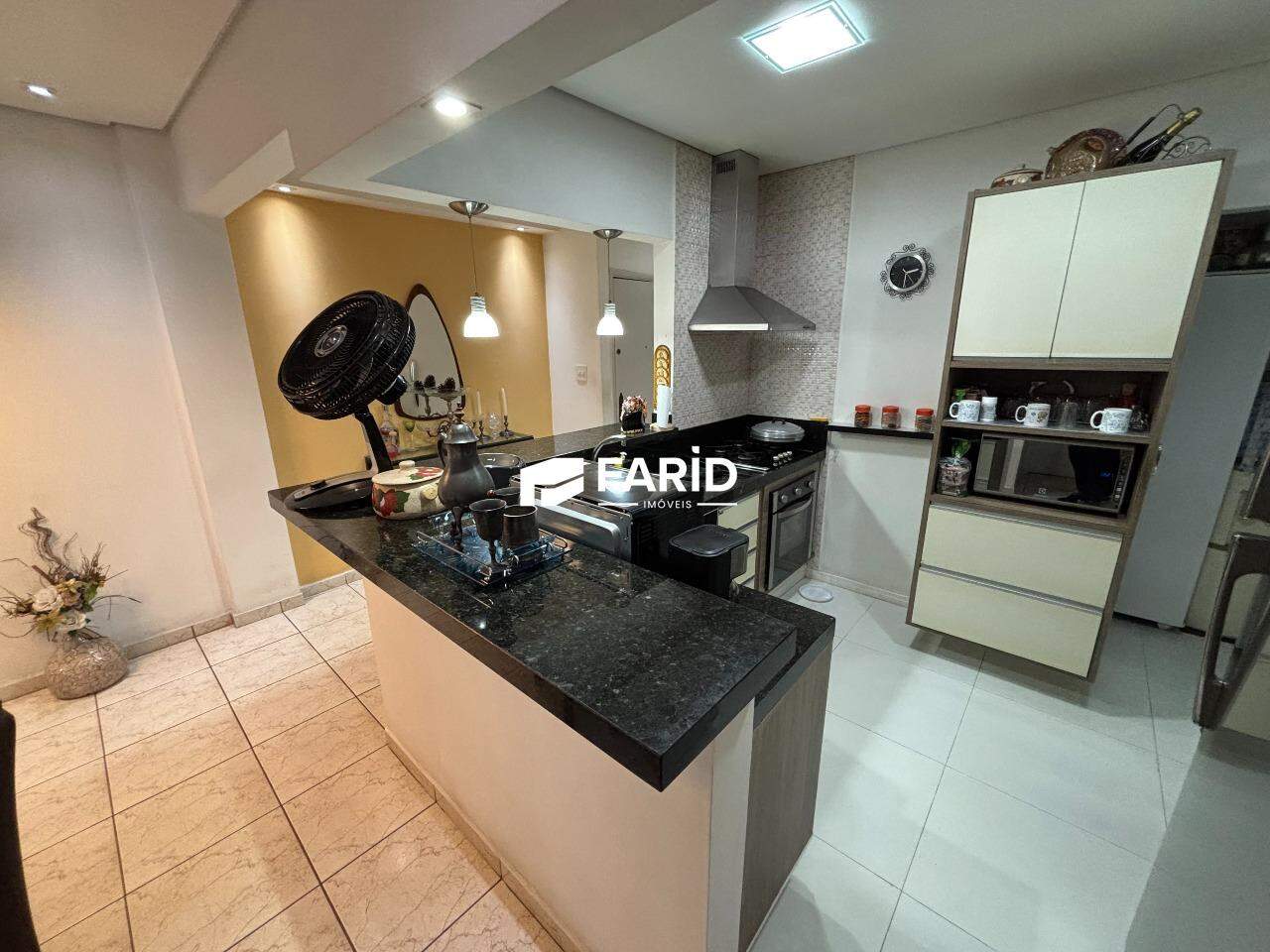 77 | 2 quartos | 1 suíte | 1 vaga: Cozinha americana