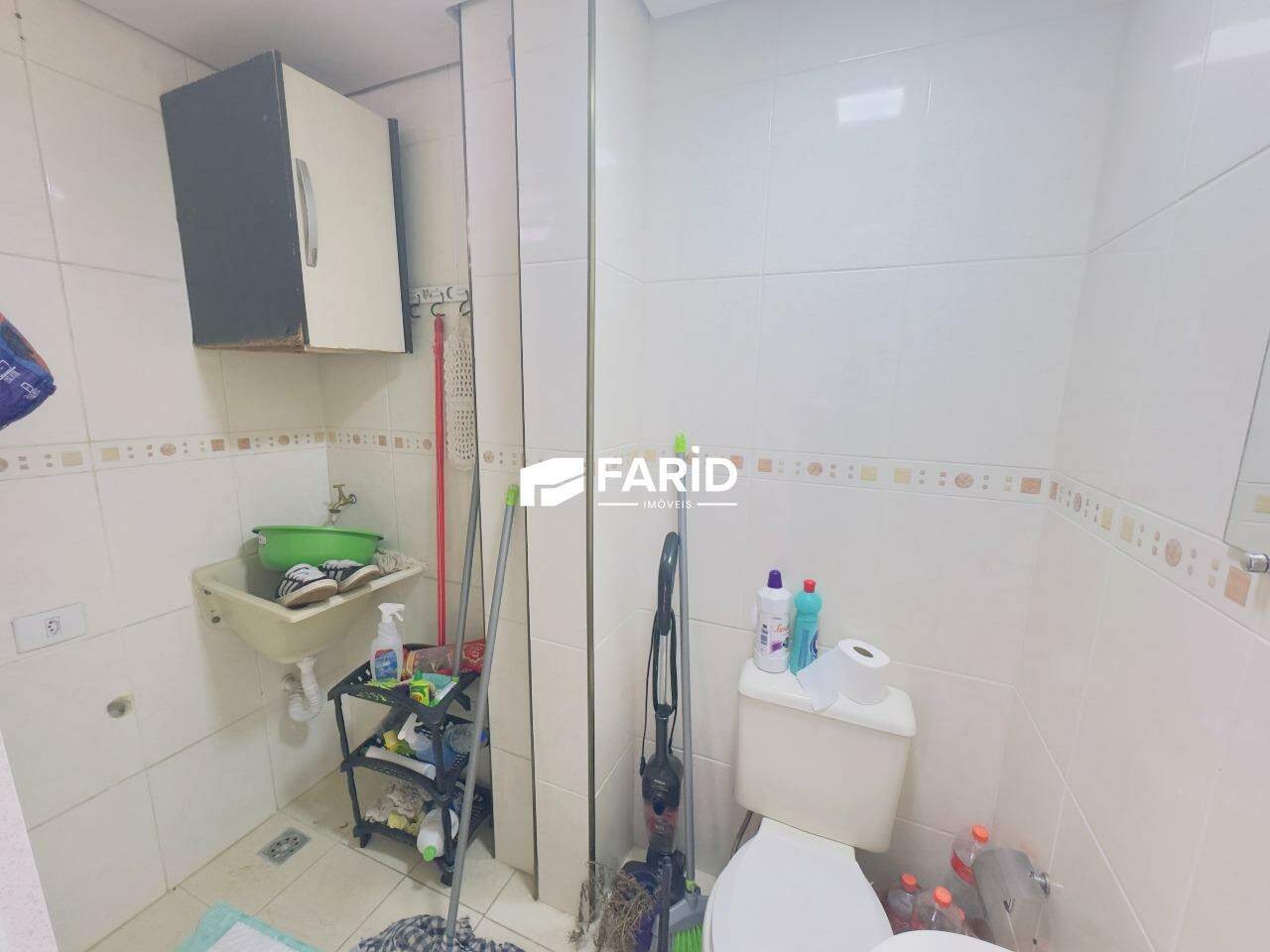 65 | 1 quarto | 1 suíte | 1 vaga: Banheiro social