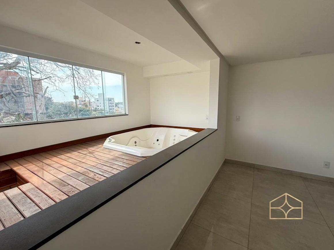 Cobertura à venda no bom pastor: 