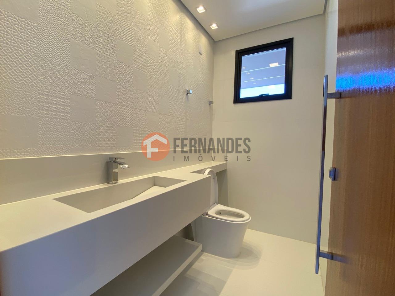 Casa à venda no Gigante: 