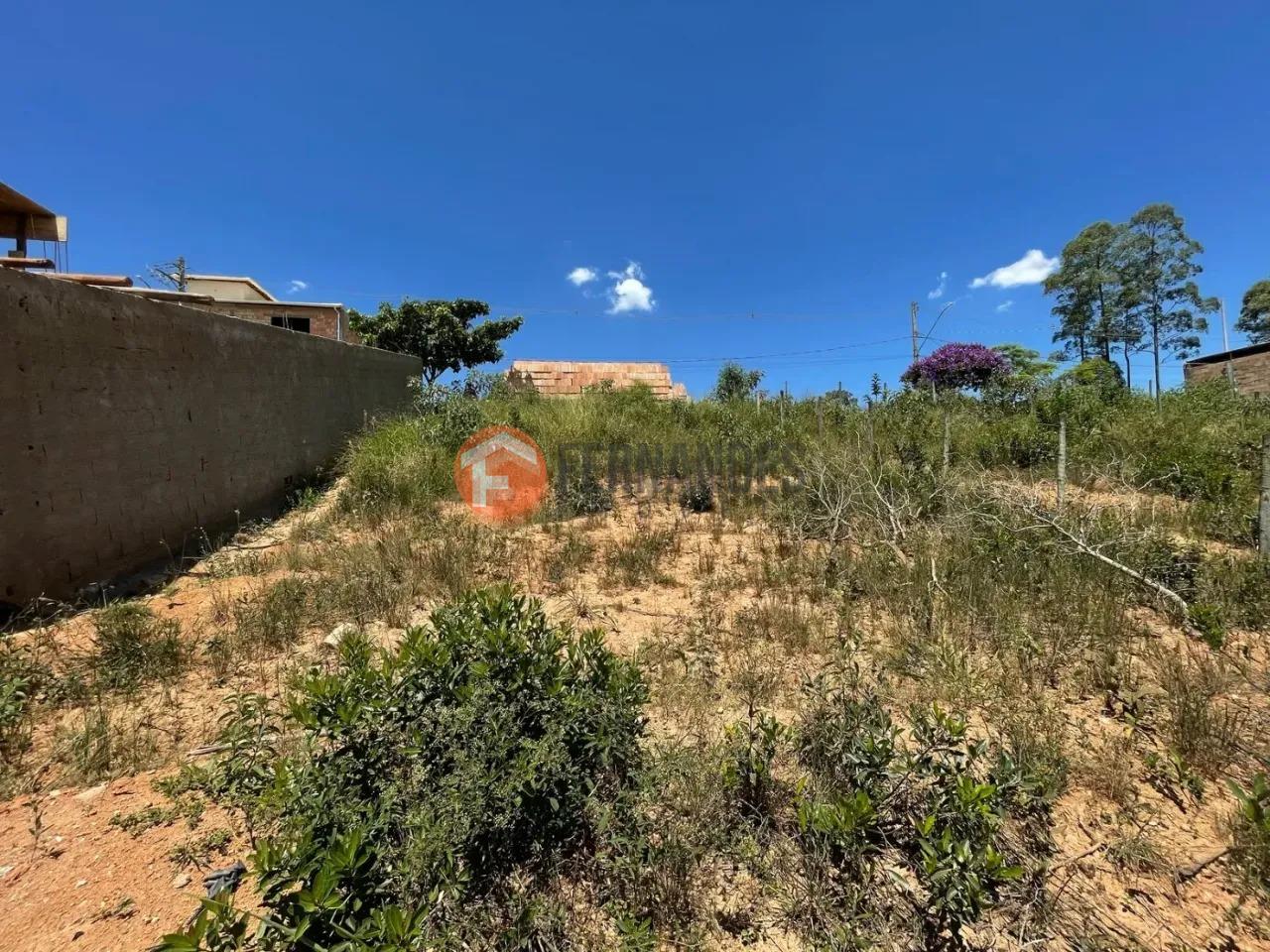 Lote à venda no São Marcos: 