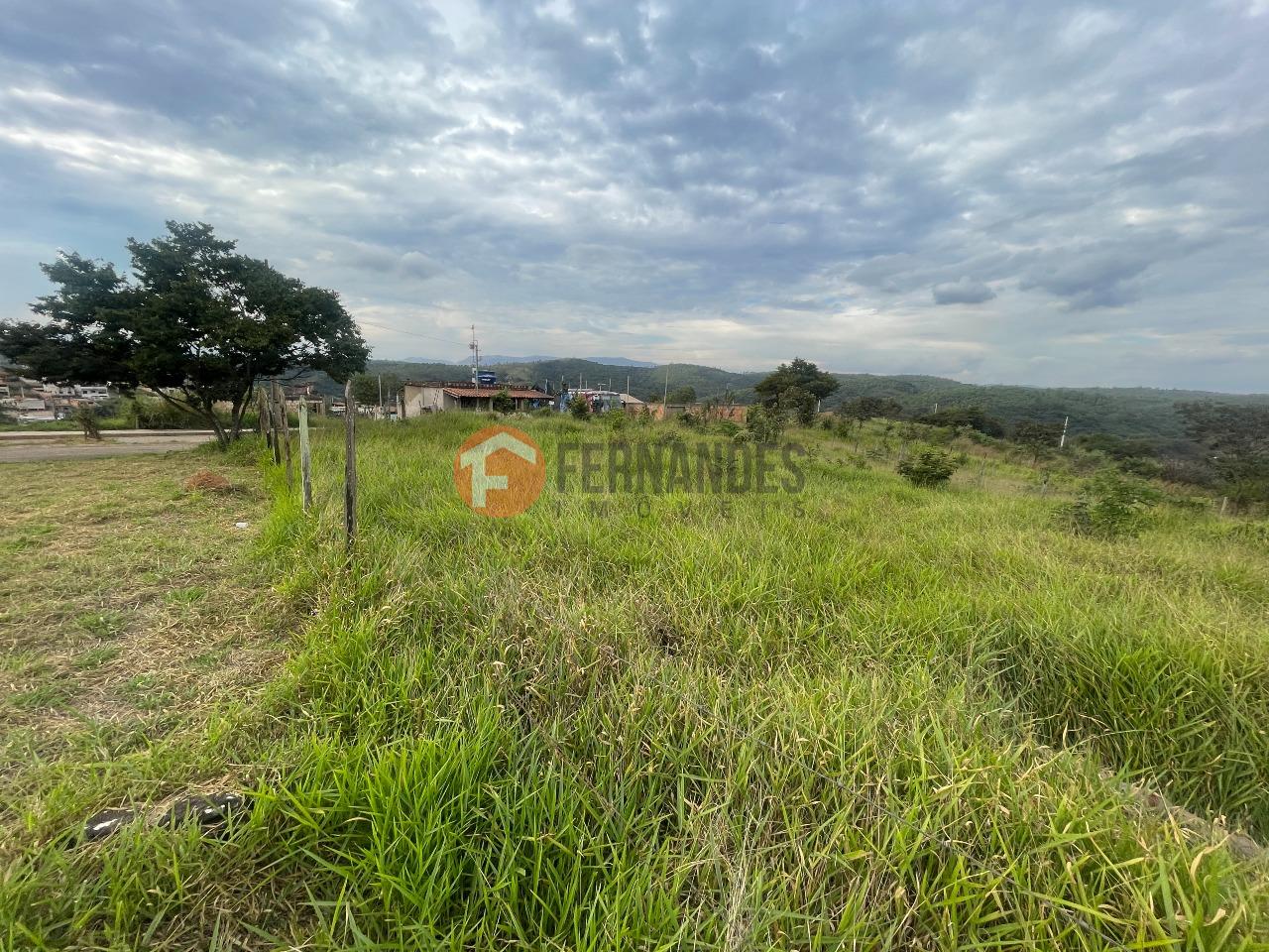 Lote à venda no São Luiz: 