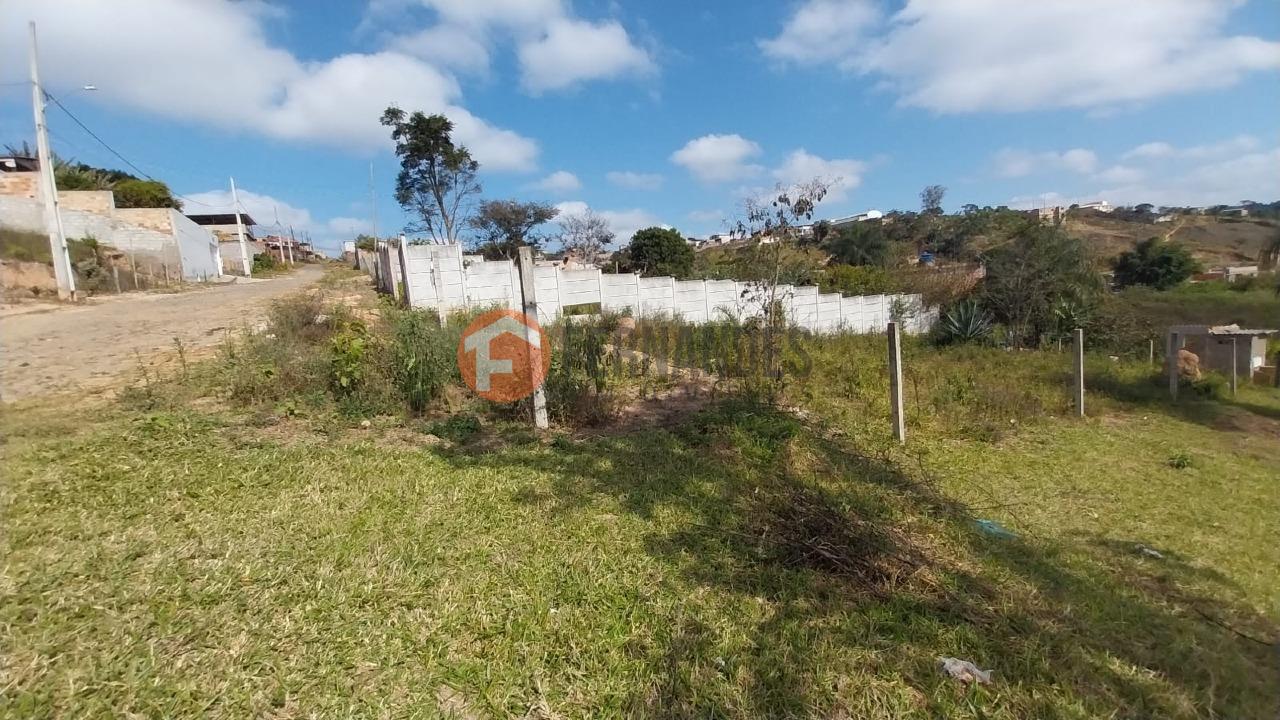 Lote à venda no Lima Dias: 