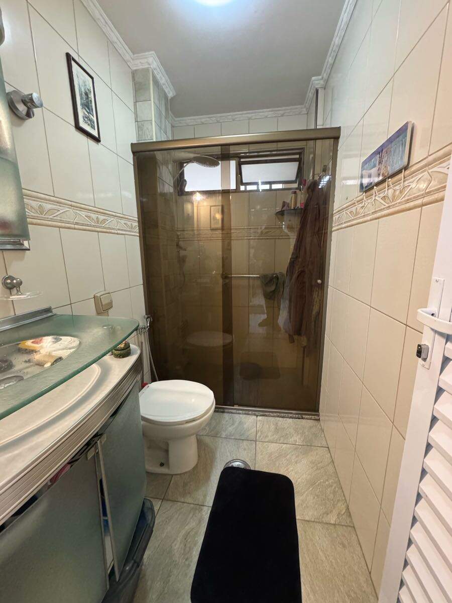 Apartamento à venda no Itararé: BANHEIRO