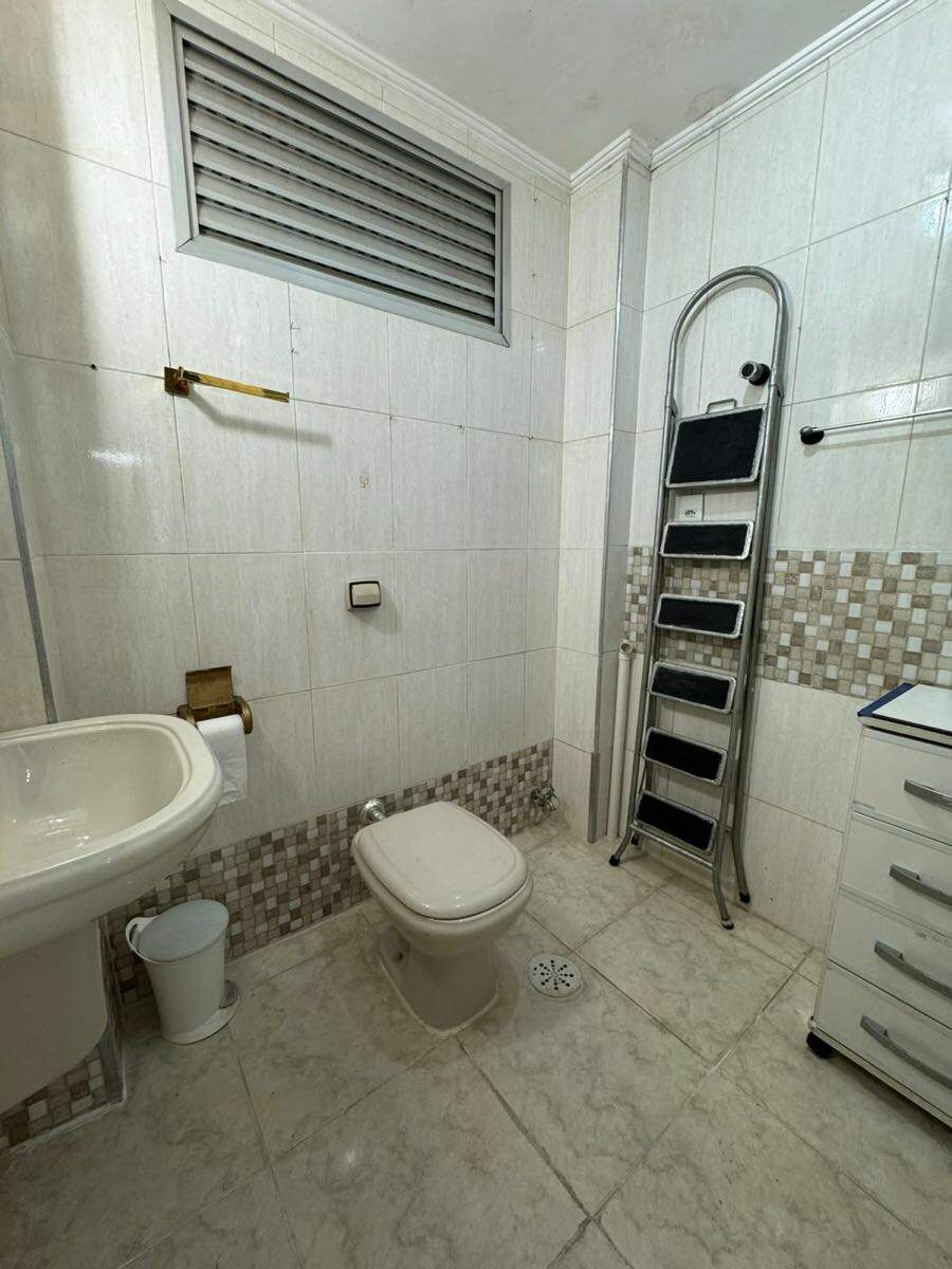 Apartamento à venda no Centro: BANHEIRO