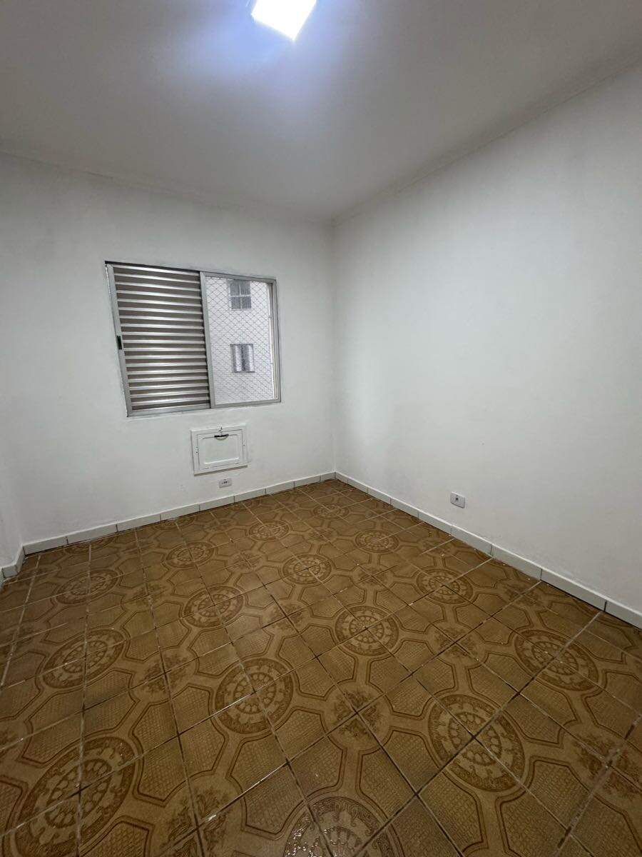 Apartamento à venda no Centro: Primeiro Dormitório