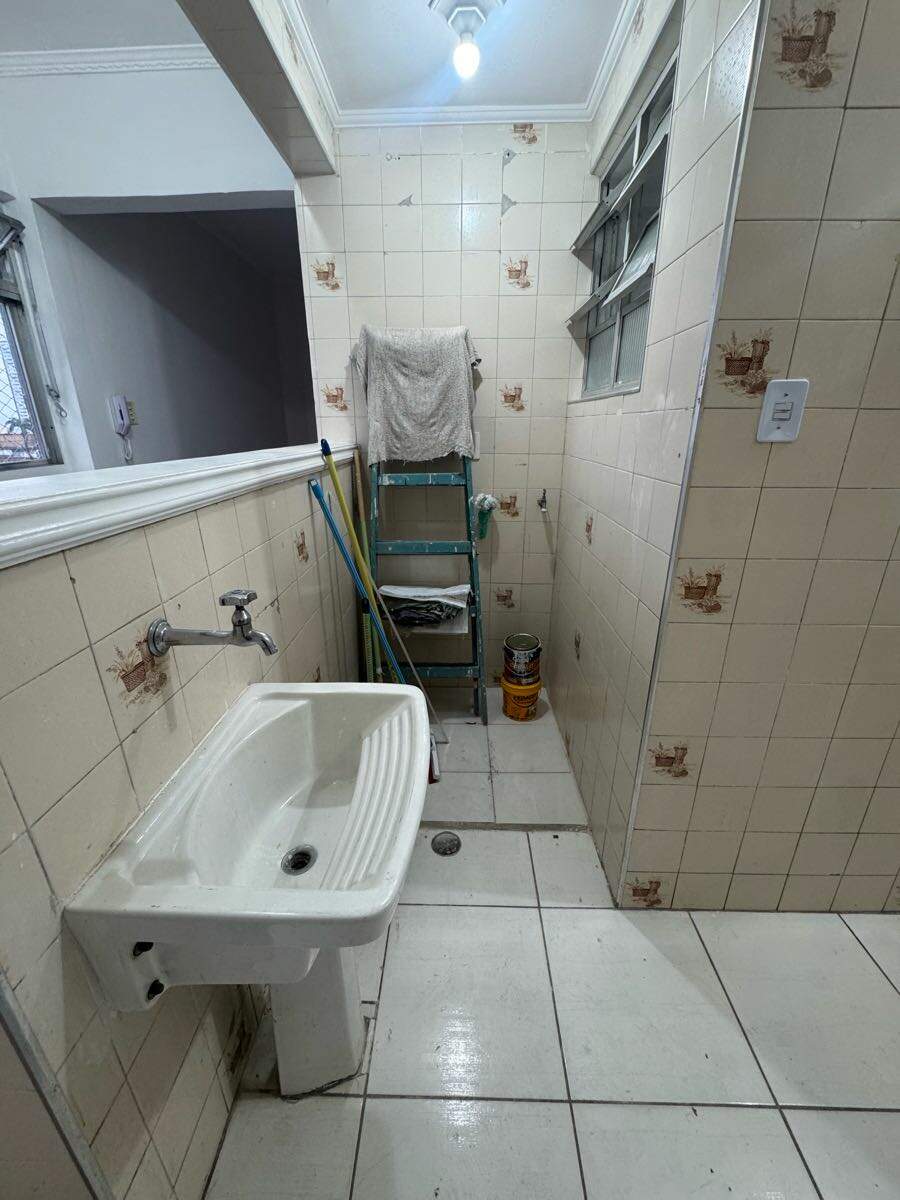 Apartamento à venda no Centro: Area de Serviço