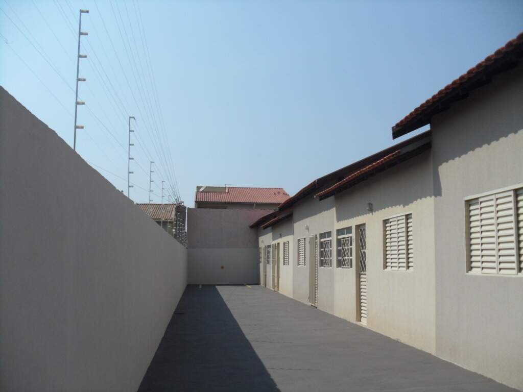Casa para aluguel, 2 quartos, 1 vaga, Vila Planalto - Campo Grande/MS