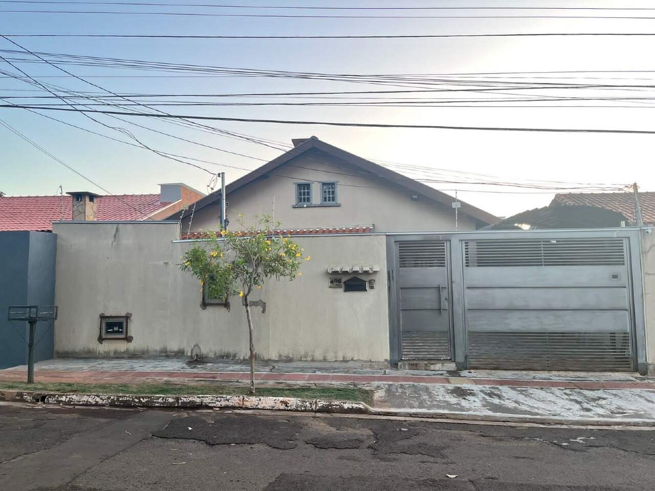 Casa Térrea à venda, 1 quarto, 2 suítes, 2 vagas, Vila Adelina - Campo Grande/MS