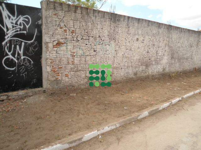 Terreno à venda no Passaré: 