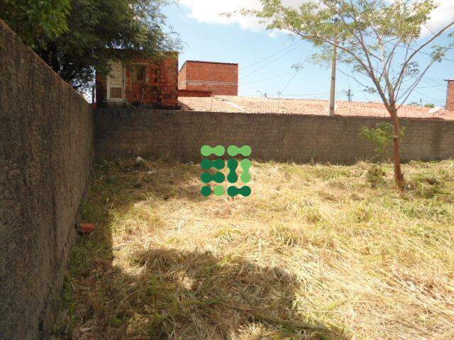 Terreno à venda no Passaré: 