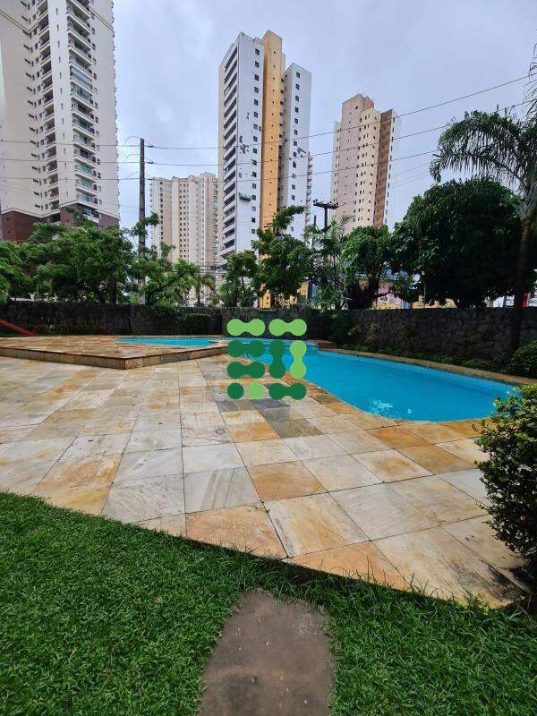 Apartamento à venda no Cocó: 