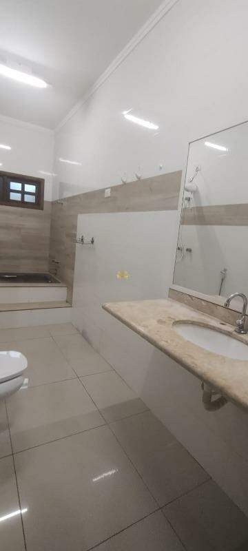 Casa para aluguel no Santos Dumont: 