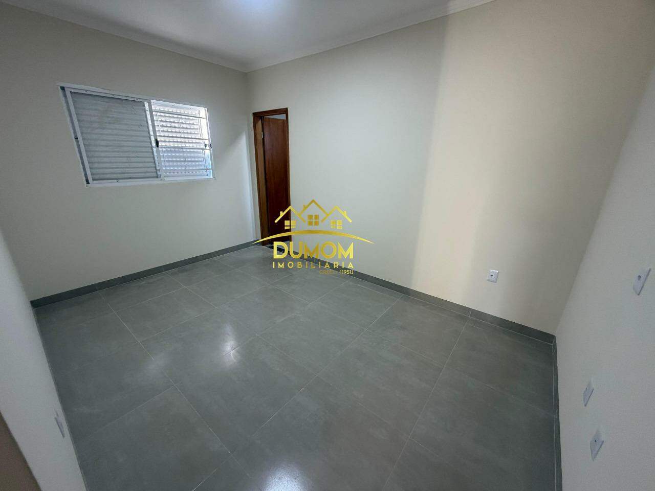 Casa à venda no BAIRRO SANTA HELENA: 