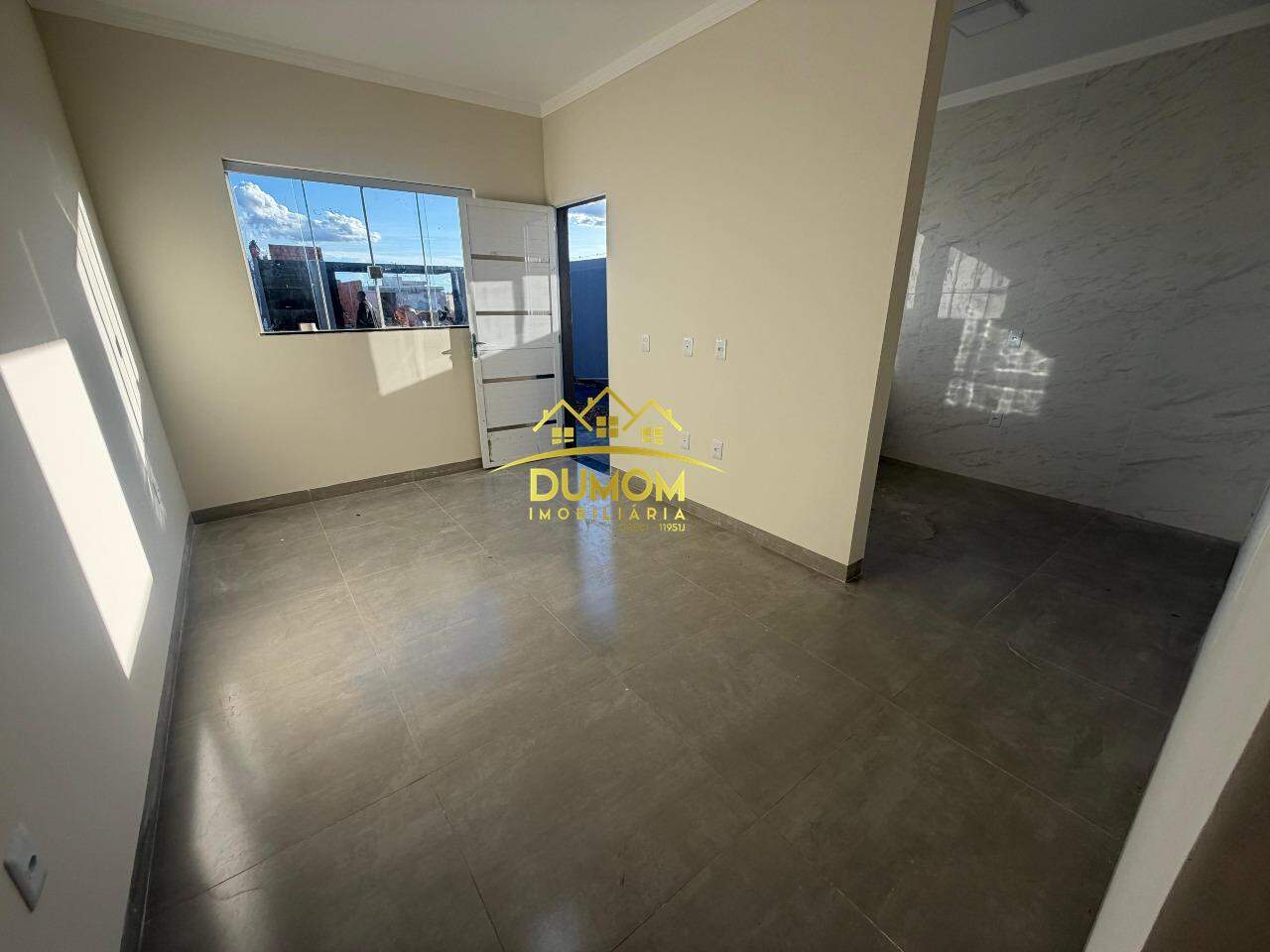 Casa à venda no BAIRRO SANTA HELENA: 