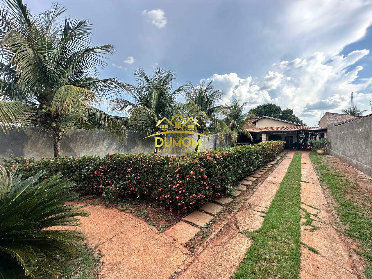 Casa à venda no PARQUE DAS MANGUEIRAS: 