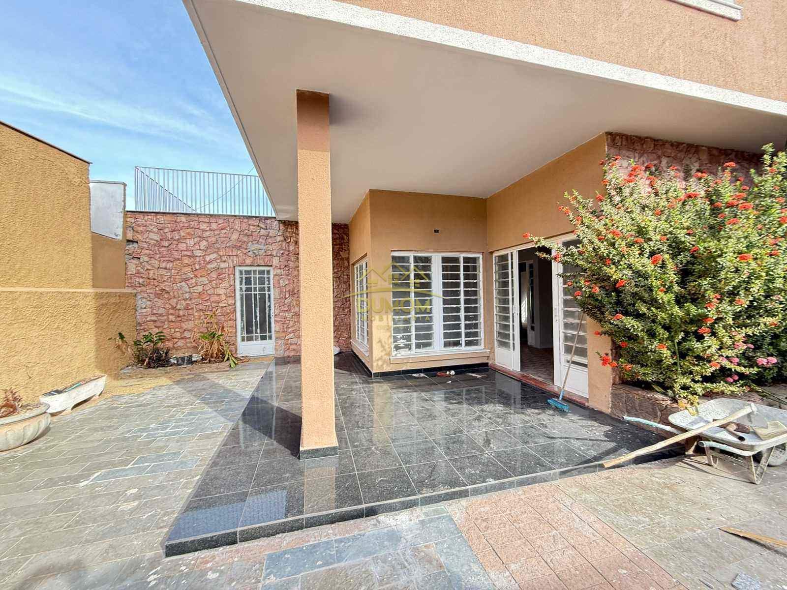 CASA COMERCIAL para aluguel no CENTRO: 